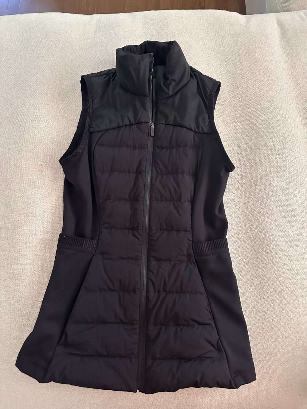Lululemon Down For It All Vest In Black Size 0